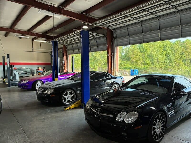 Inside the Shop — Three SLs on the Lifts